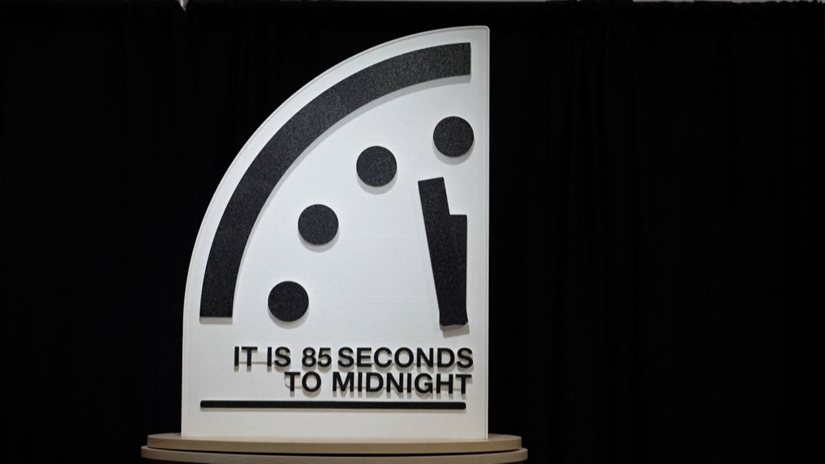 85 vteřin do zkázy světa. Hodiny posledního soudu se opět posunuly